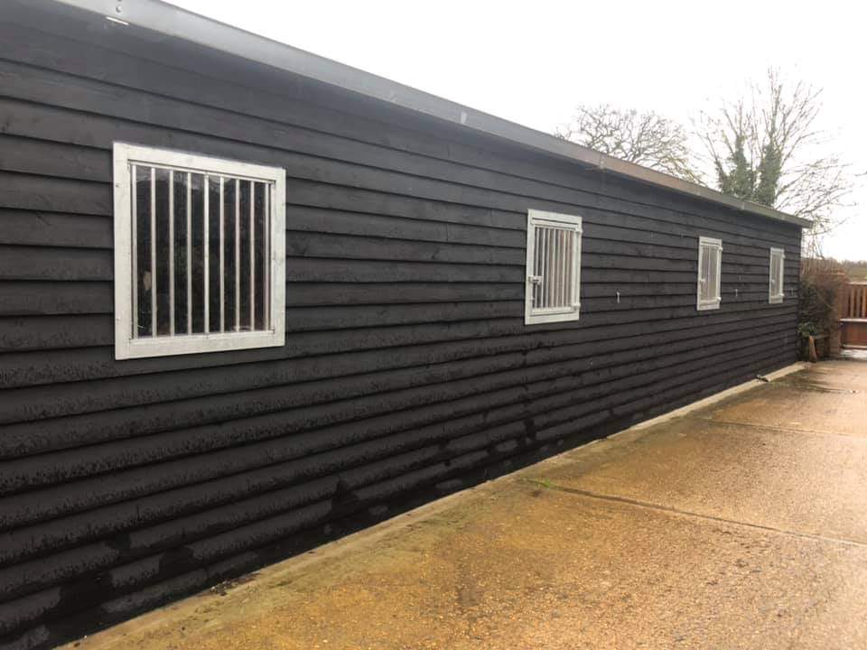 Today’s visit to an installation carried out by one of our contractors Crumley Construction. A lovely new barn with our premium range stables in brown plastic. Including a feed room with large sliding access door, a tack room and 6 stables. Looking fantastic. #stables #equinehour