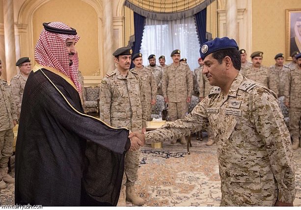 #تعديل_نظام_خدمه_الافراد
جميع الأنظمة تم تعديلها لمواكبة عصر التحول الوطني والالكتروني 
وتحقيق رؤية 2030 ونجاحها 
في ظل وجود سيدي ولي العهد.

بإستثناء خدمة الأفراد 
وأعتقد بأن السبب:

( لايوجد من يقوم بالإشارة لهذا النظام خصوصاً بأن المسؤولون عن شؤون الأفراد جميهم من الضباط ).
