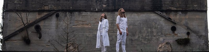 UkAfter's tweet image. "Dream-pop duo teepee release their latest single 'Parallel World' to be lifted from their upcoming album Where the Ocean Breaks, slated to drop on 31 January 2020 via @SPRINGSTOFF."

Read More: afterdark.co/blog/new-music…