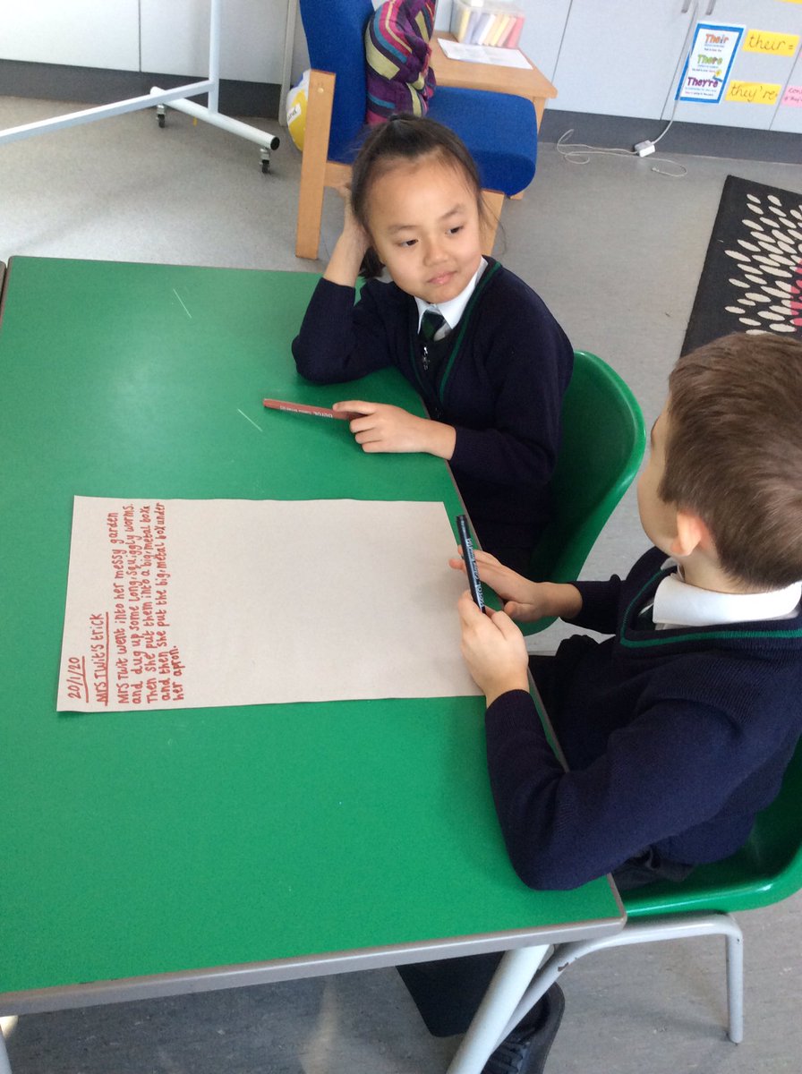 Year5lLTPA22's tweet photo. This morning we have been working in partners to produce the next part of our stories- Mrs. Twitβs tricks! #sharedwrite #English #storywriting #timeline @DunhamTrust @limetreepa https://t.co/ZnqZKPbXOJ