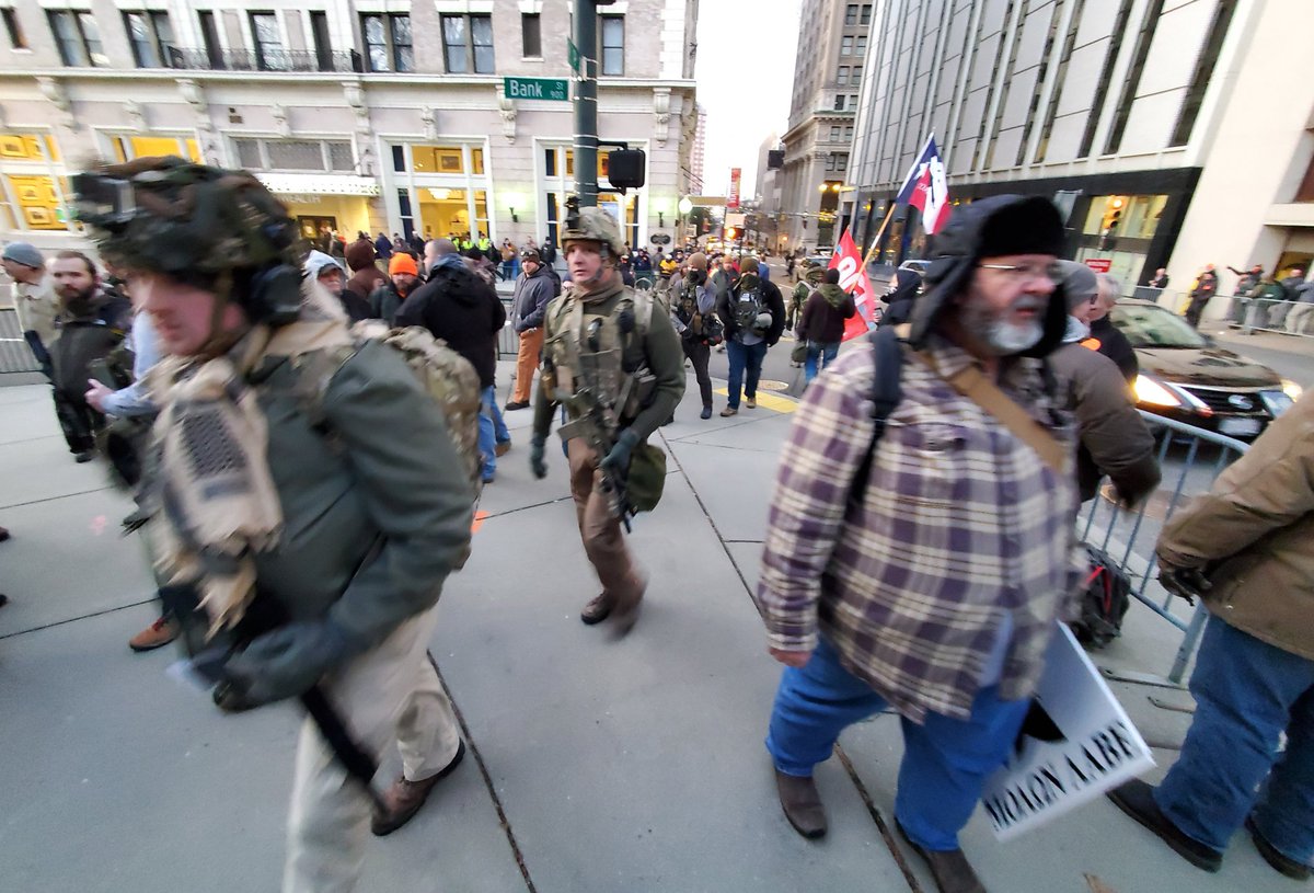 nedoliver's tweet image. Big groups of heavily armed men arriviving in Richmond, many in camo and body armor