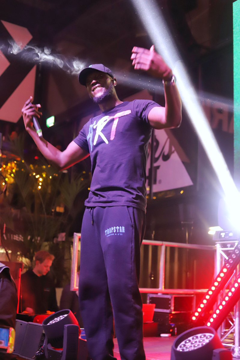 shhanniie_'s tweet photo. @stormzy last night at @BoxparkCroydon , pics by mee https://t.co/Wfjqv3nDs4