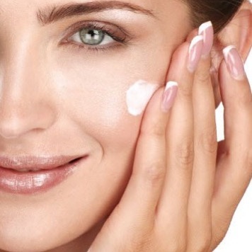 Treatment combinations for best results now available on the website vidaforyou.com
.
.
.
#vidaforyou #beautifulskin #skincareroutine #skinrejuvenation #skinhealth #skincareproduct #skinhealthtips #vegancreams #veganskincareproducts #veganuary #wrinkles #wrinklefree