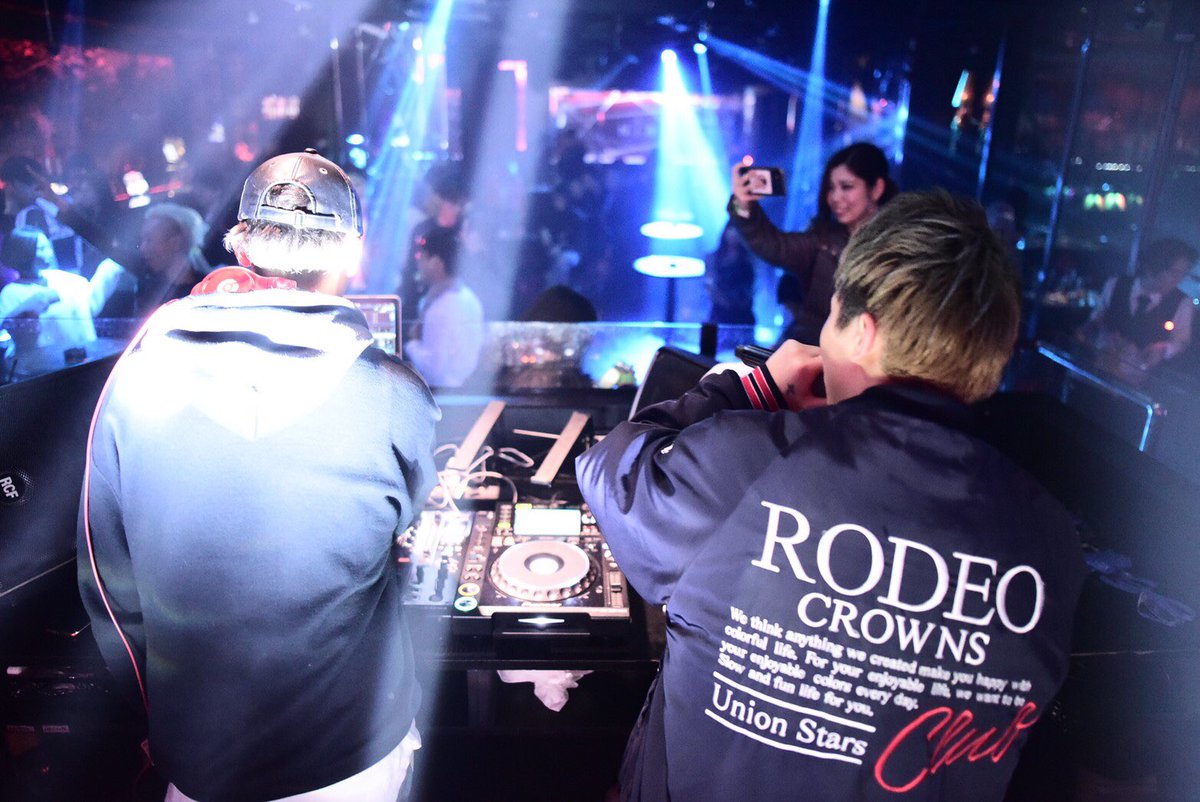 MC_PA_Ri's tweet photo. 🎉Tonight Party🎉
@g2plus_osaka 
@PARTY_JUNKIE にてMCです🎶🎤

OPENは02:00~となります❗️

毎週月曜日は素敵な皆様と共に💃🎶

バッチリ早い時間から是非ともお気軽にお越しください🙌

#G2嫌ならG2plus
#NewG2 https://t.co/kYZQFmmz0m