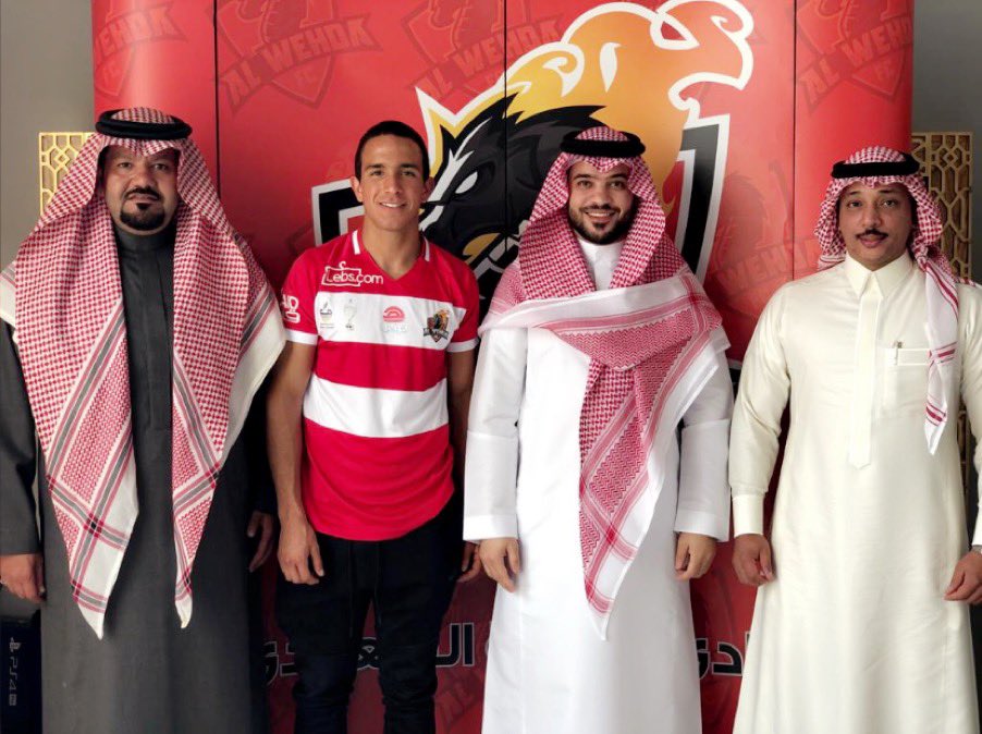 11_Managment's tweet photo. بفضل الله وحمده تم توقيع موكلنا فارس العابدي لنادي الوحدة وتمت مراسم التوقيع بحضور ا/ رفيع الشهراني ..وبدورنا نشكر إدارة نادي الوحدة ممثلة في ا/ سلطان أزهر والمهندس توفيق التونسي على إتمام الصفقة بكل إحترافية ،، https://t.co/l1k44vymWZ