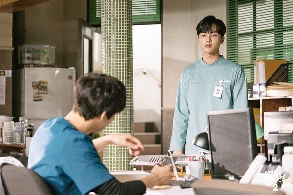 [2020.01.20]Dr. Romantic 2 Still Cuts https://www.instagram.com/p/B7iTaain_8p/&nbsp; @SBSNOW #안효섭