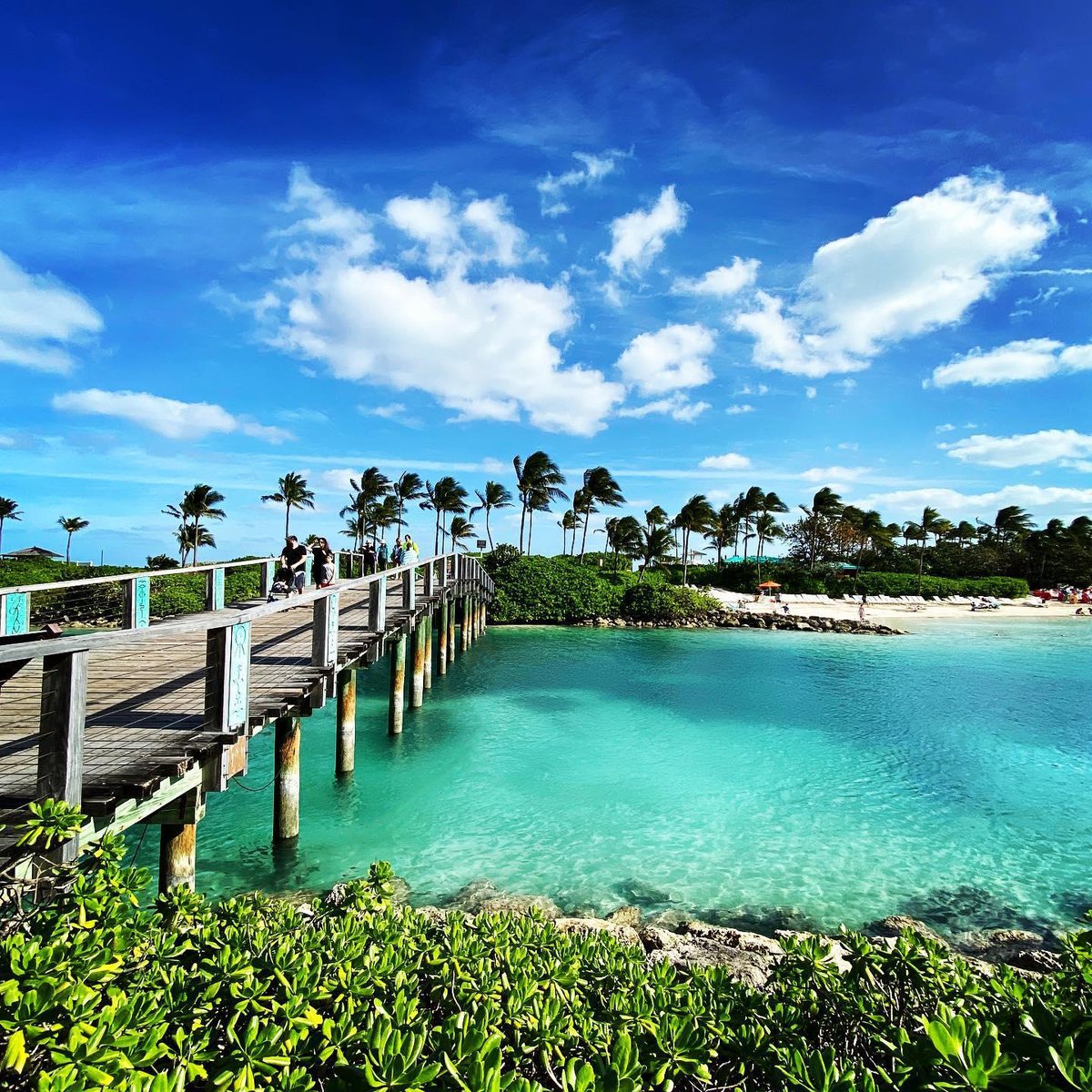 atlantisbahamas's tweet photo. Cross that bridge when you come to it. 

#MyAtlantisPhoto by @LitTribe 
(Instagram) https://t.co/HB1CBSsg6K