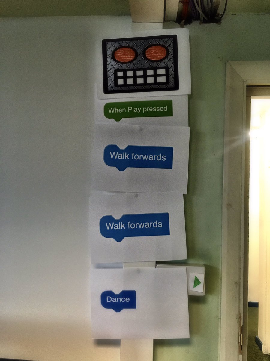 BradleyDardis's tweet photo. Next lesson for #Computing #islingtoncomp School Celebrations @DraytonParkSch
This time with Y2s looking at sequence and making our first steps in a block based coding language using https://t.co/eSdPY7LwFJ @just2easy_com @busythings and using unplugged activities.
➡️➡️▶️🤖 https://t.co/fKPv7tRbuW