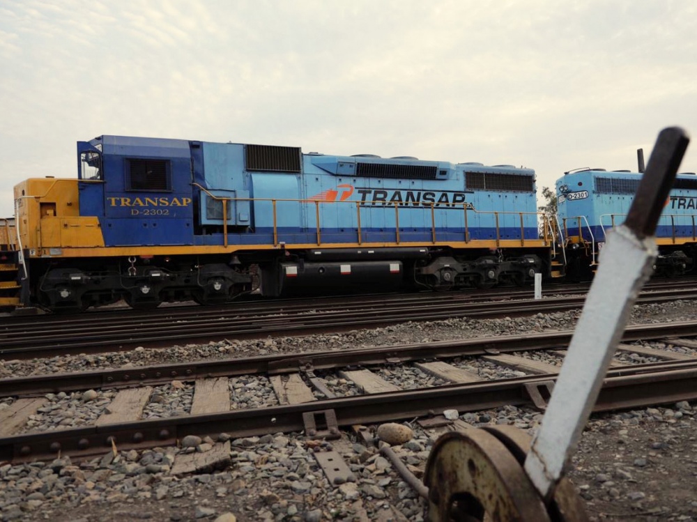 mundomaritimo's tweet photo. TRANSAP apuesta por aumentar el transporte de carga ferroviaria #MundoMaritimo #Transap @GrupoEFE #Agunsa #Dycsa @MTTChile https://t.co/A514hmKU8w https://t.co/tH89zHcQFD