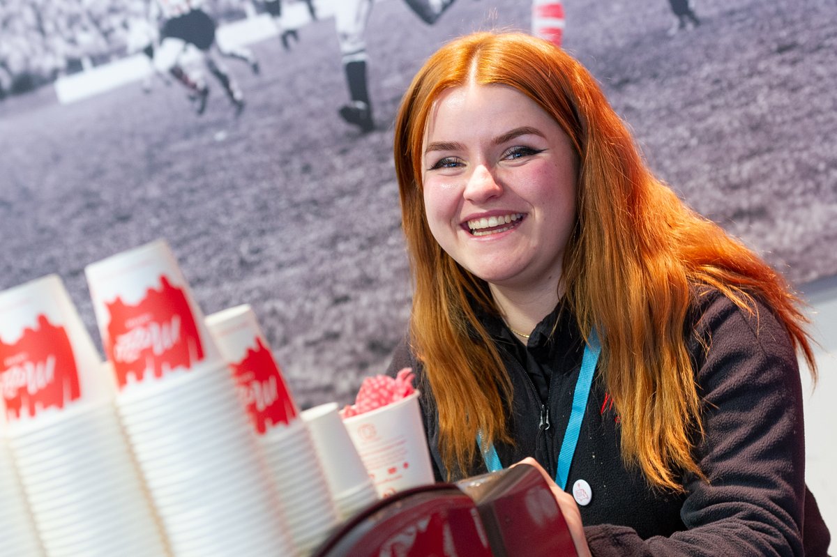 HampshireFare's tweet photo. Calling #caterers, #barmanagers, #chefs, #retailers, #buyers, #restaurateurs. Sourcing new suppliers? Meet and taste #local at Local Produce Trade Show #LPTS2020 @BizSouth @TheAgeasBowl this Fri 24 Jan from 10.30am. Free. Register: https://t.co/zBmDhPhK60 https://t.co/XEnZkPm2lr