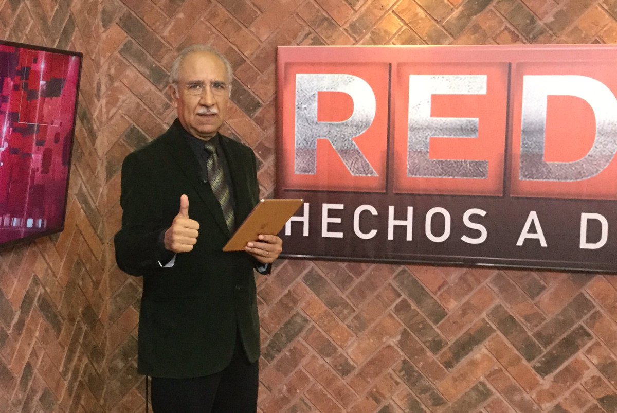 SuperChannel_12's tweet photo. ((EN VIVO)) en #RED12 Las Efemérides con Otto Schober, @ottoschober/ Centro de mensajes: 878 1 22 22 22/ Escúchenos también en la 96.7 FM. https://t.co/Rfi1ONfsAO