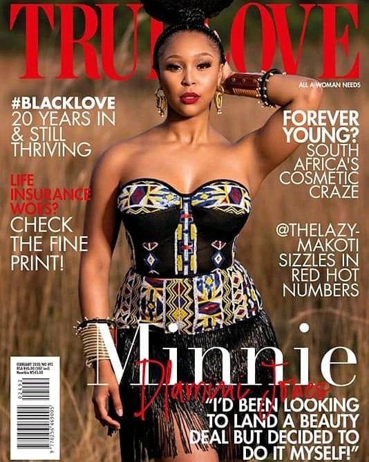 Thaby_Thabang's tweet photo. @minniedlamini - Jones for @truelovemagazine 🌸 two dazzling covers 🍾🥂 https://t.co/stkqXp2YhH