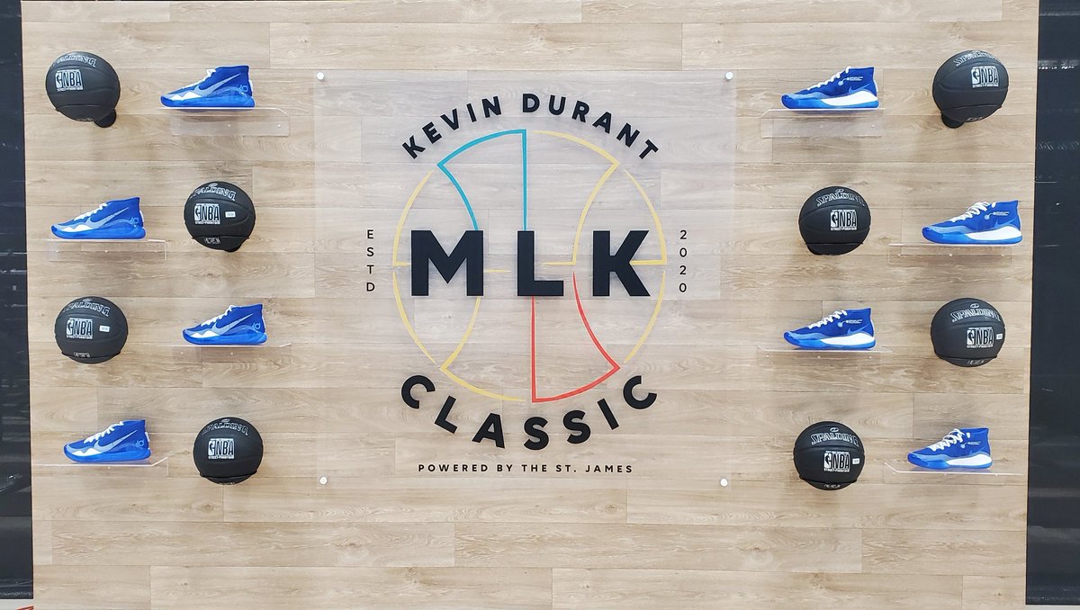 hoopsrealist's tweet photo. About to be a great day 💪🏾💯🏀 #LyonsDenSports #SportsTalk #TheFocusTV #FinestMagazine #MMOS #KevinDurant #KDMLKClassic #ContinueTheLegacy #NBA #Basketball #Sports https://t.co/6teyP3Kvkm