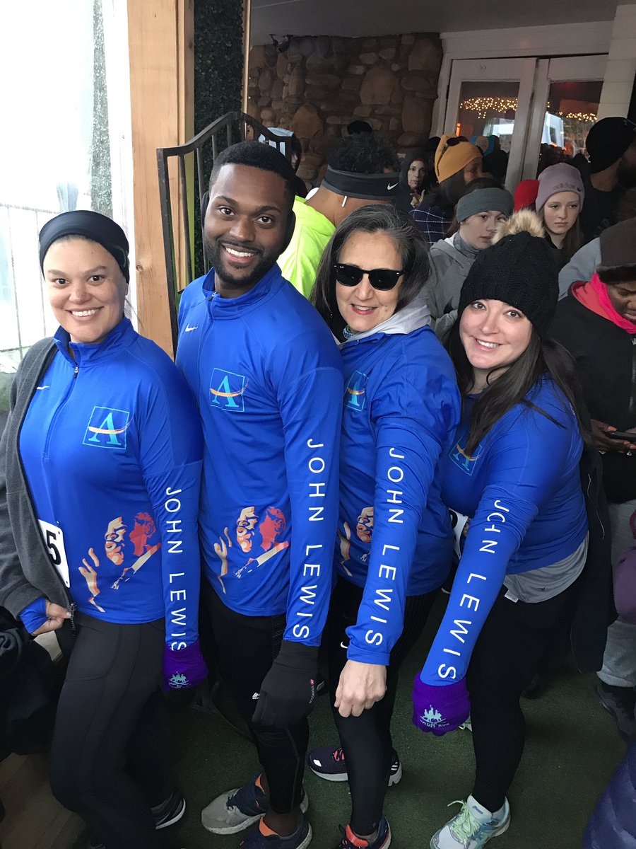 CarstarphenMJ's tweet photo. It’s a #dayon at the #MLKdrumrun as the #johnlewisfreedomrunners raise money and support to fight pancreatic cancer in honor of @repjohnlewis! https://t.co/TPx8qORRoo