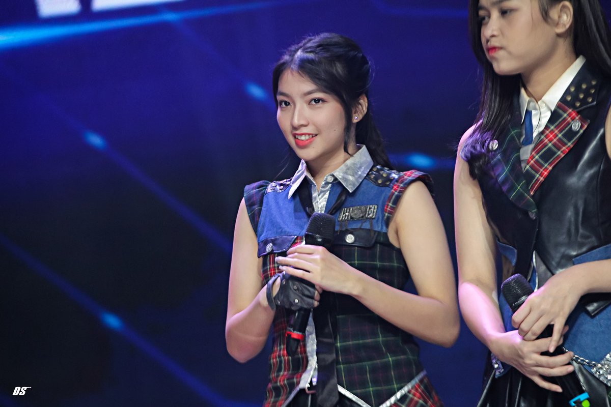 duwiDS_'s tweet photo. @S_GraciaJKT48 @GraciasFans_INA @SharePict__48 Gracia @S_GraciaJKT48 

@ #IndonesianSoccerAwards 2020
Studio 6 Emtek City, Jakarta
10-01-2020 #KLBISA2020 https://t.co/URBvkFoiBi