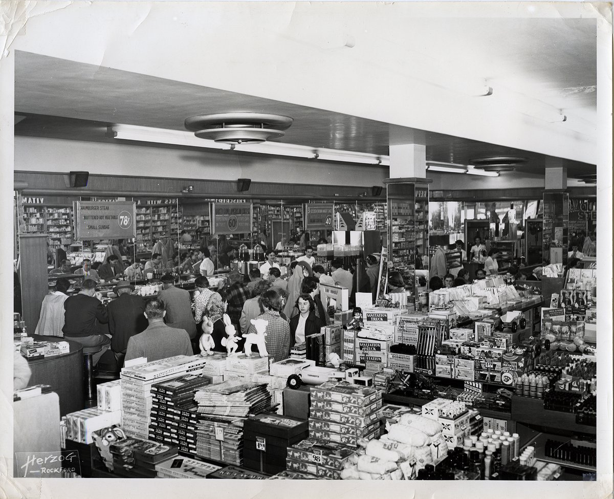 LehanDrugs's tweet photo. We love looking back at these photos to see how far we've come! #LehanDrugs #YourLocalPharmacy https://t.co/mMQvJ39oIa