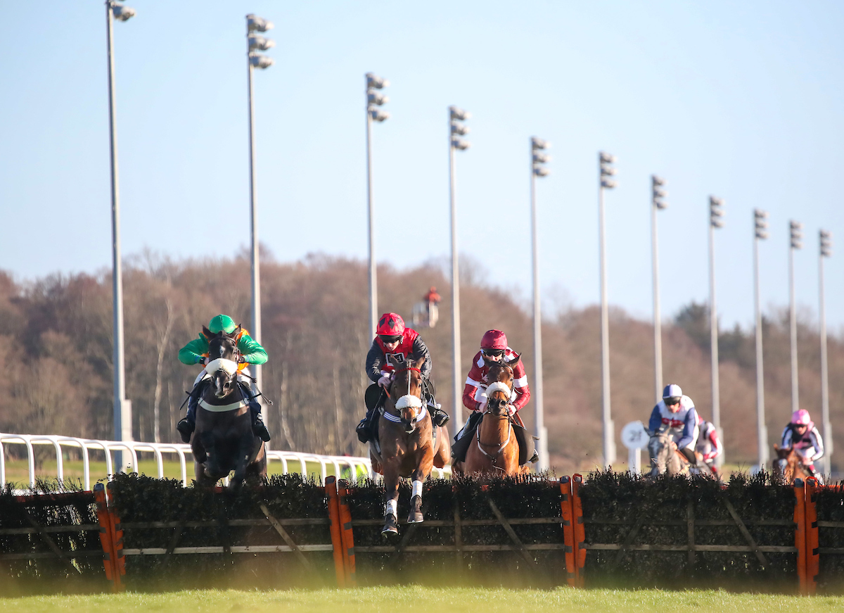 NewcastleRaces's tweet photo. BEAT BOX wins the @Parklands_Golf Juvenile Maiden Hurdle for @jewartracing &amp; @Danmcmenamin1 https://t.co/YghZh83CI9