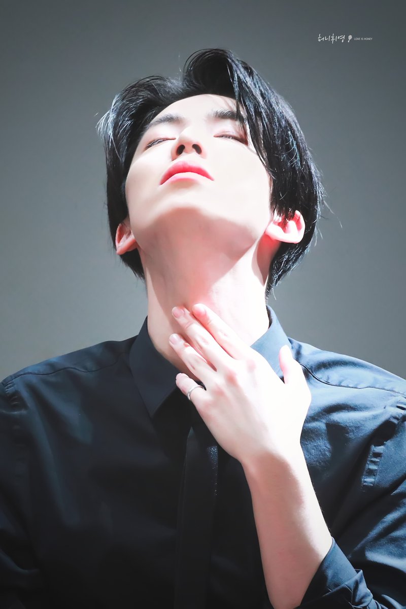 honey_hwiyoung's tweet image. 200117 영등포팬싸

🖤🖤🖤

#SF9 #에스에프나인 #휘영 #HWIYOUNG #김영균 #フィヨン #GoodGuy #굿가이 @SF9official