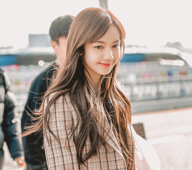 biridinn's tweet photo. Deus, se for um comeback tua filha tá pronta

#LalisaMaNoBang https://t.co/vIMjz7yUiy