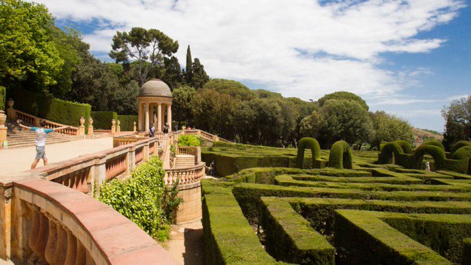 thisis_bcn_EN's tweet photo. If you step inside you’ll fall in love with it… and don’t worry, we’re sure you’ll find your way out! 😜 #LaberintHorta @bcn_hg
https://t.co/cQd9aqL0us https://t.co/yXC0yl0Sma