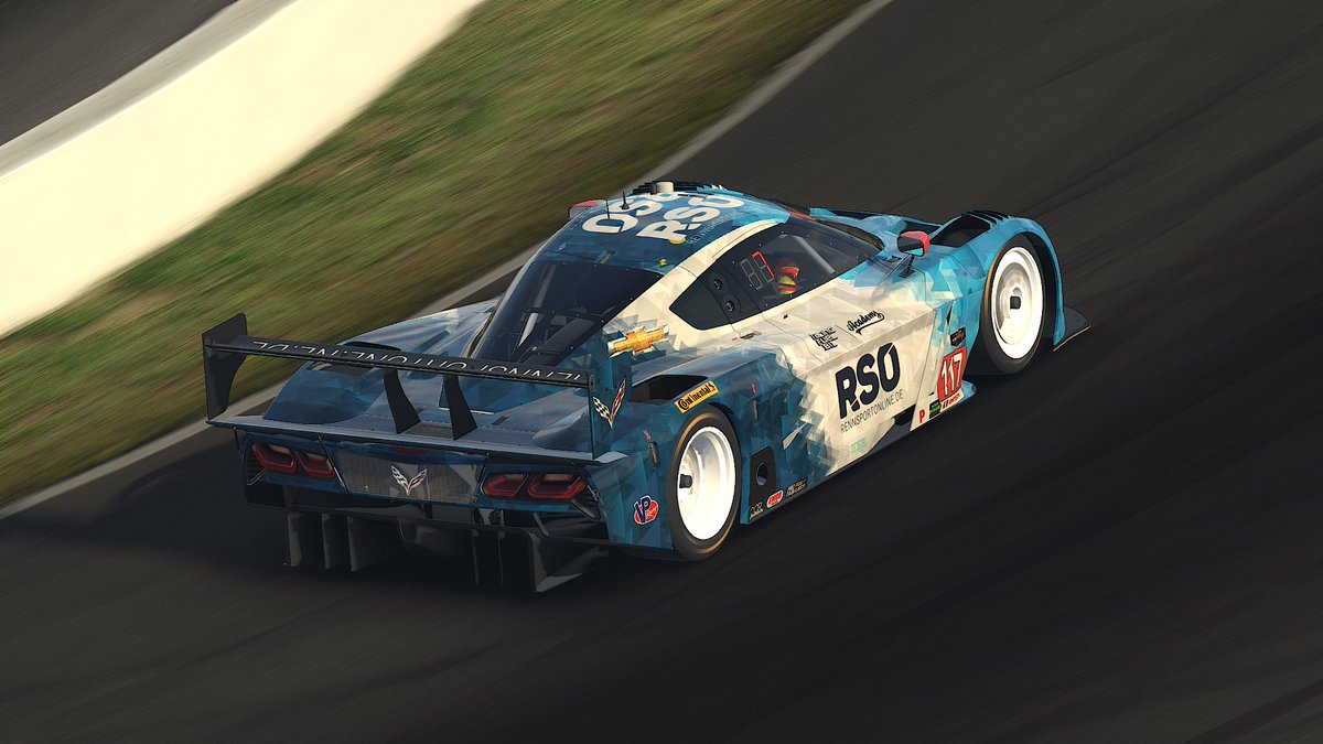 iRacing's tweet image. 6,290 drivers and over 1 million laps turned.  Thank you iRacers for making this weekends 24 hour race at @DISupdates our biggest special event ever!