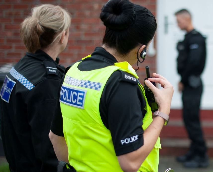 northumbriapol's tweet photo. Our officers investigating a spate of fires in #Blyth last week have now arrested two teenagers🔥

Nobody was injured however, following enquiries, two teens, 16 and 19, have been arrested on suspicion of arson.

Full story here: https://t.co/x0XJ05PVej https://t.co/txhAQNt41W