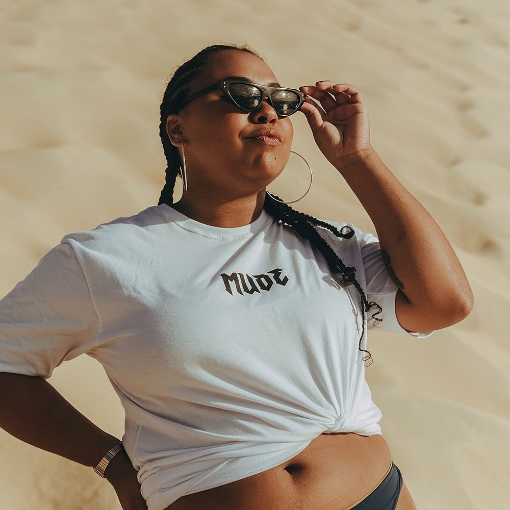Jorake12's tweet photo. O Verão Jorake chegou! E para ele temos a Camiseta "Mude" com o mude na frente e com uma bela ovelha negra punk nas costas! Seja vc mesmo, mude o mundo!!! A camiseta já disponível na casa895
📸 @ianrassari_
#mudeomundo #mude https://t.co/MKhEgO2MVd