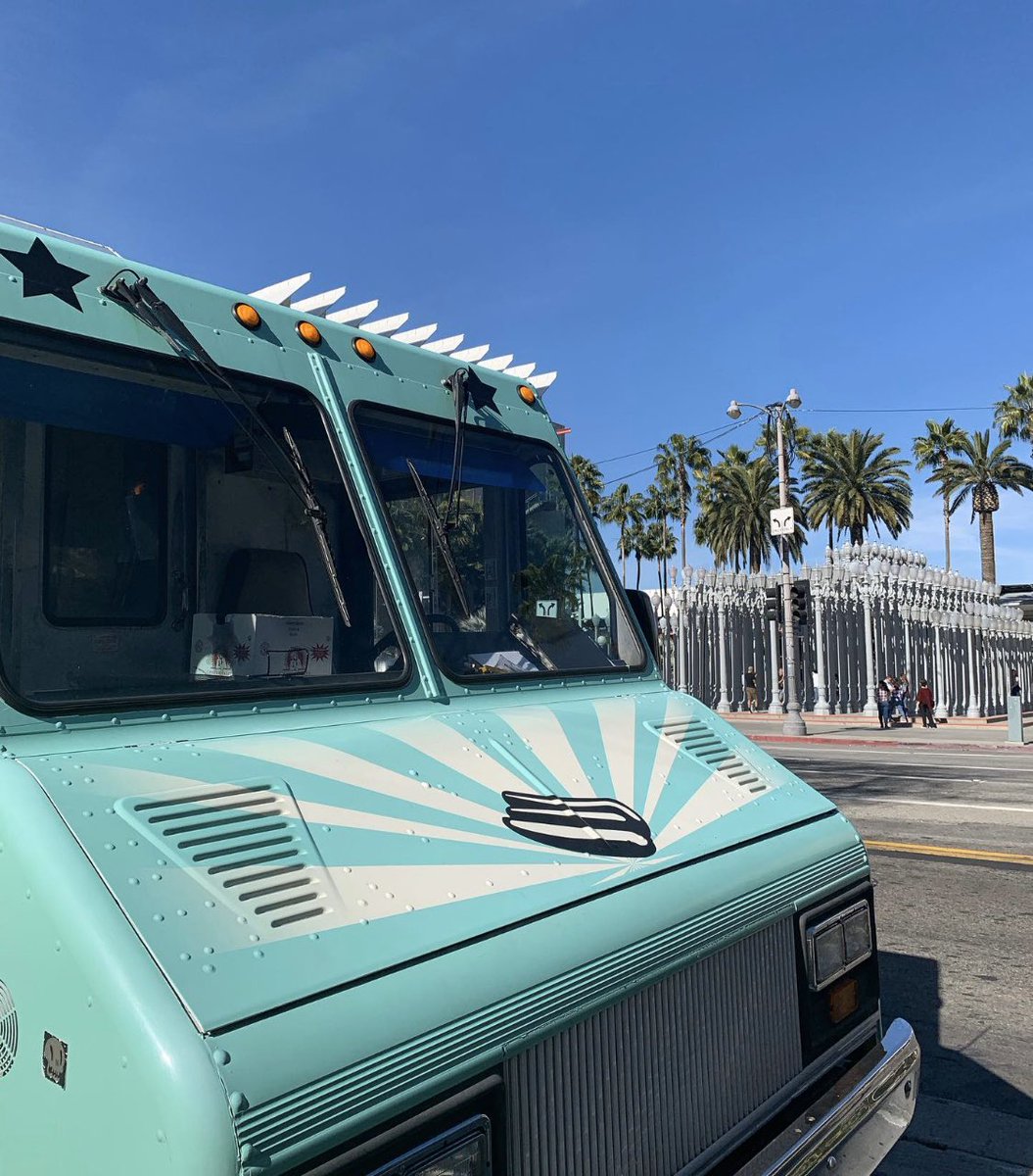 We will be at @lacma for lunch 🌭 11am-2pm 😋 and later today we will be at @frescocommunitymarket !