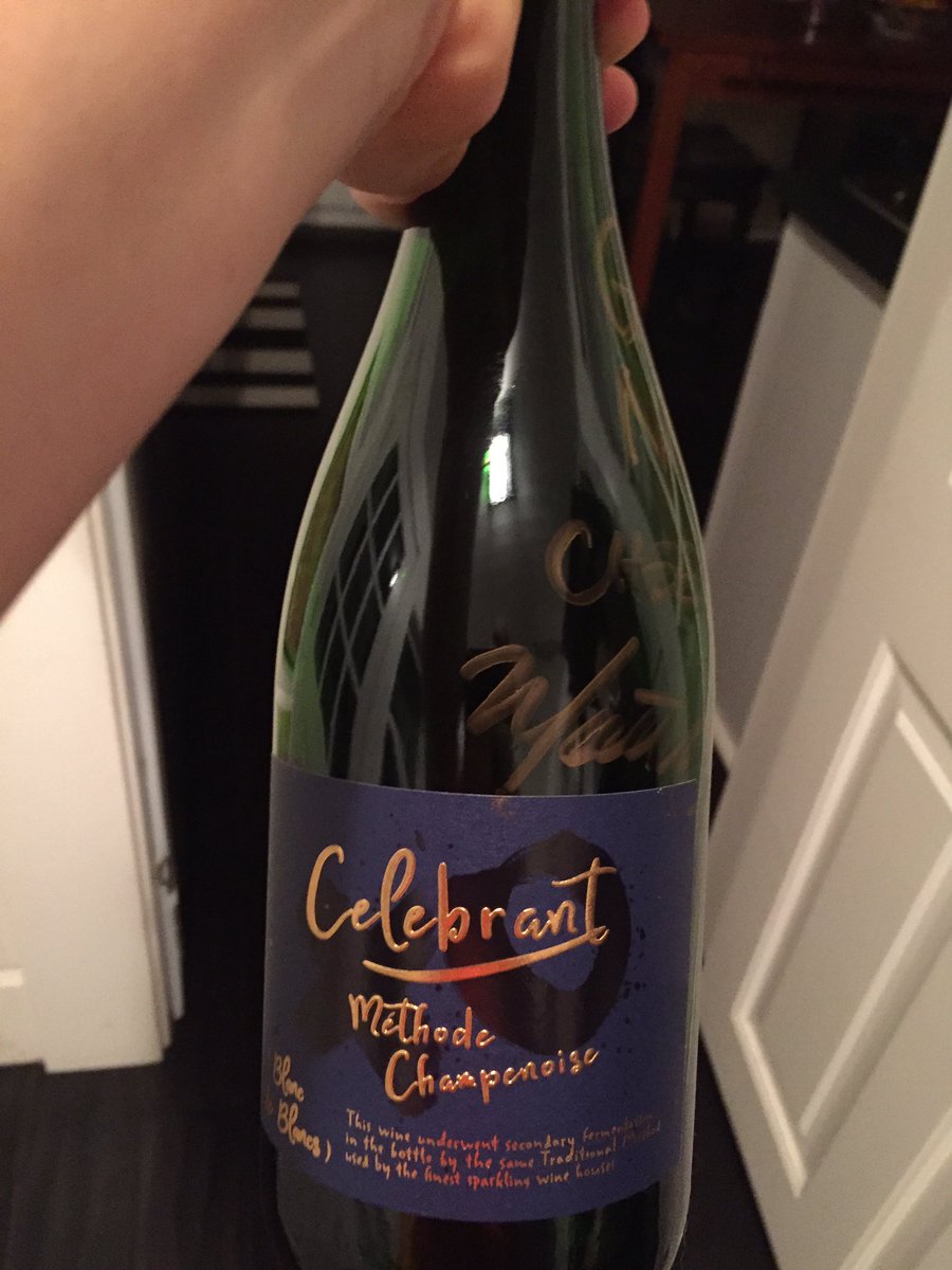 LetsGoWineWalk's tweet photo. Pretty sweet the @49ers are #SuperBowlLIV bound! For Sparking #wine, I prefer it Extra Brut!! Loved pairing a signed bottle of @grapeseedwine with the football game yesterday...#cheers and go Niners!!! 🍾🥂🏈 #SipSonoma #ThisIsHealdsburg https://t.co/iCJxW3psw4