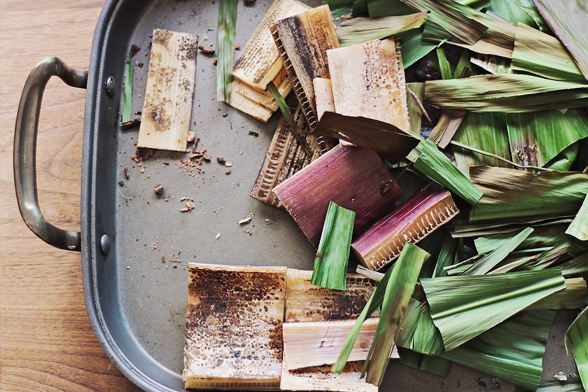 VinceSchilling's tweet photo. Food that has ‘sustained for generations’
@billyluther highlights 3 Indigenous chefs on
@independentlens & @Youtube with #AlterNativeKitchen
https://t.co/RHHlqgME1R
Article by @VinceSchilling https://t.co/rDdO2Lfi9A