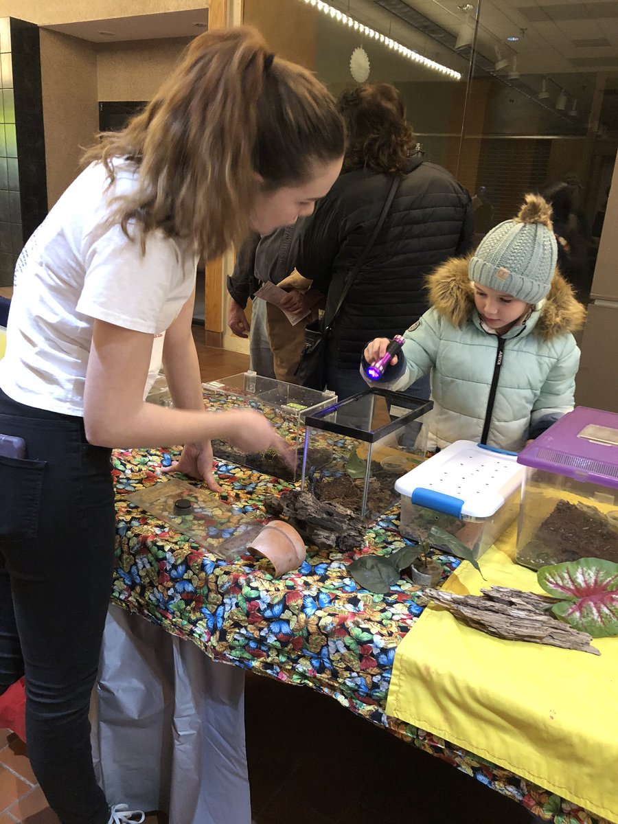 ISUInsectZoo's tweet photo. Bugtastic times at Eagle Days in Keokuk! #insectzoo @IowaStateU #baldeagledays https://t.co/3yaQZEBZHL