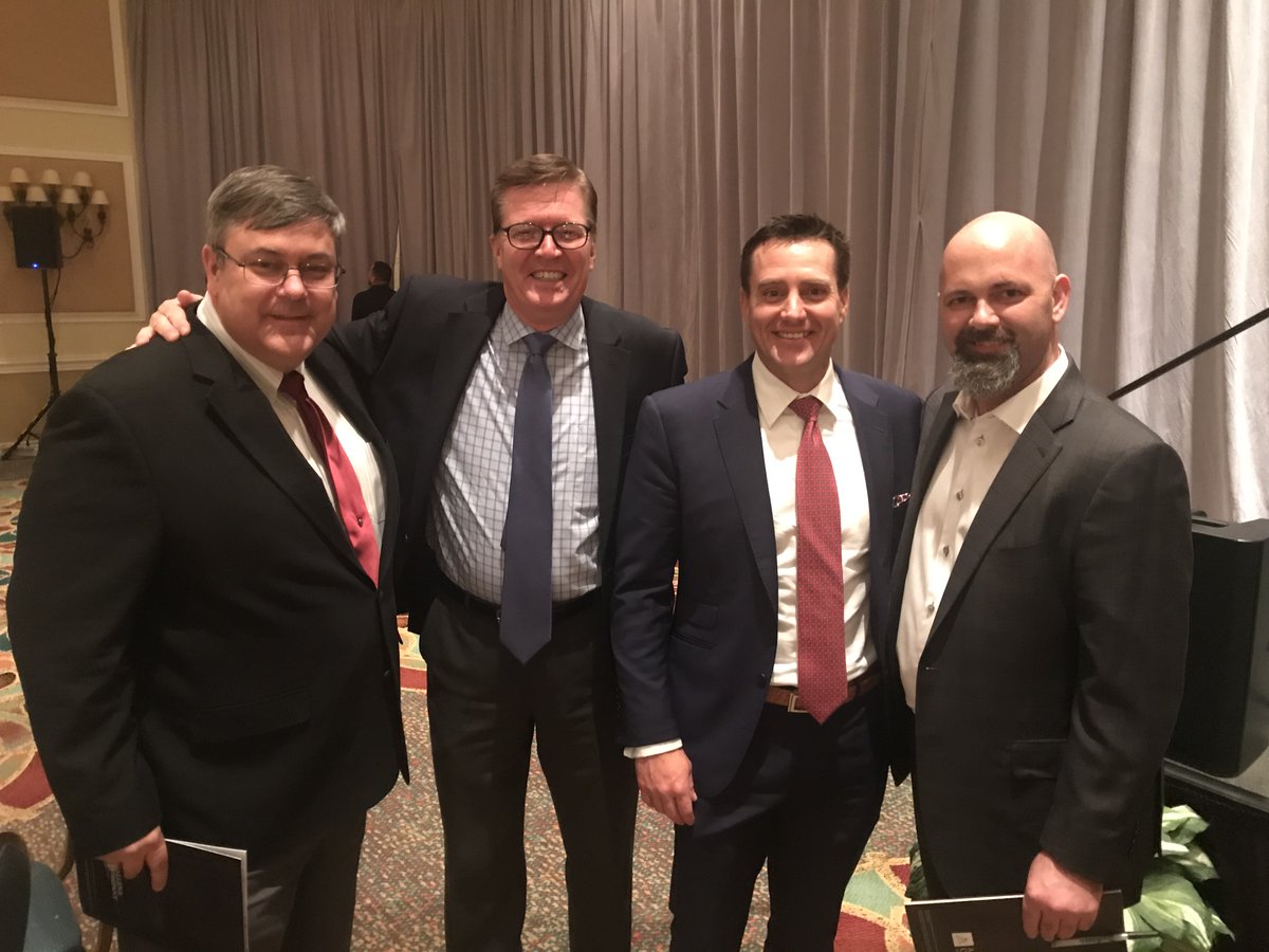 RocketCrafters's tweet photo. It was a pleasure meeting 
@wesbury at the Economic Development Commission of Florida's Space Coast 2020 Economic Forecast Evening. It was entertaining and insightful!  #EFE2020 https://t.co/ci1U4jLcXj