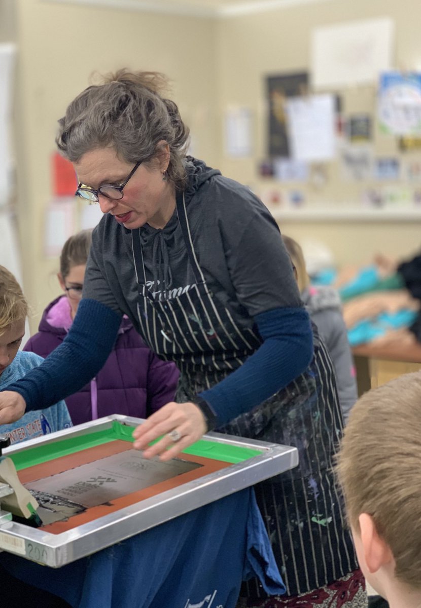CourtneyWidhalm's tweet photo. All 4th graders get to learn Screen Printing with Dannine Donaho. ⁦@LanderSchools⁩ ⁦@PALSLanderWyo⁩ @Fremont1_BCreek⁩ #widhalmart #everybobcateveryday https://t.co/nZXFdtwT1G