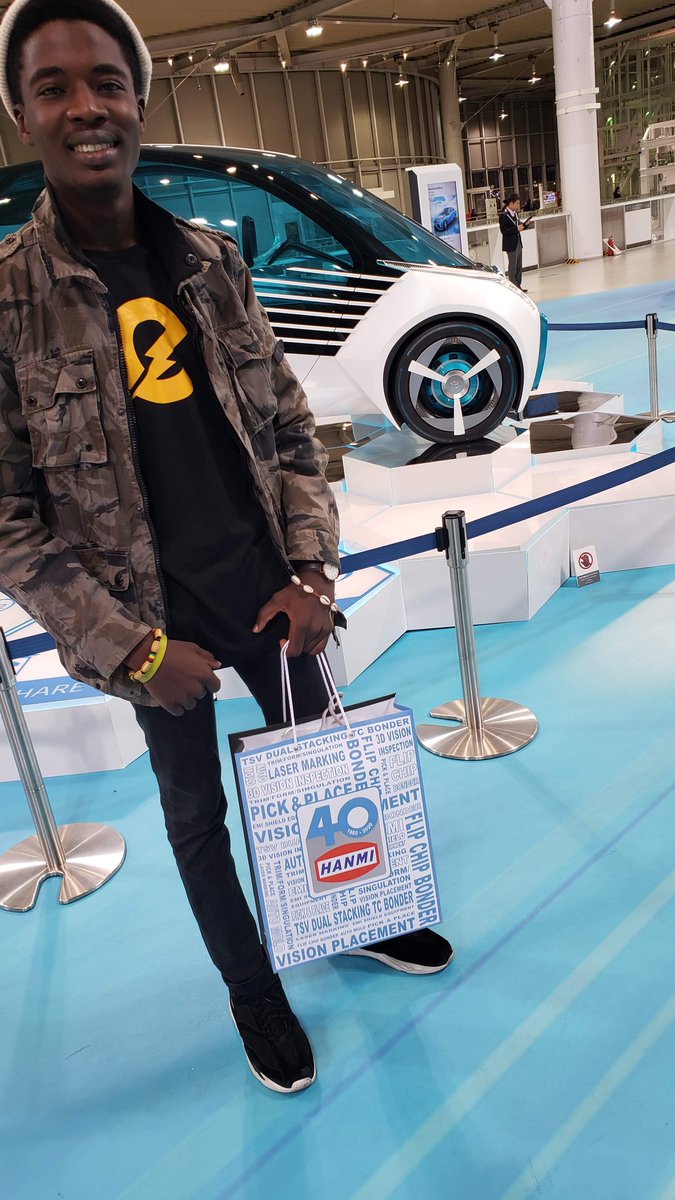 maxdrive_ai's tweet photo. MAXe has partnered with other EV Manufacturers and is actively working with Grid Operators across Nigeria to deploy charging stations presently. 
#MAXDOTNG #MAXOKADA #MAXexperience #MAXe https://t.co/cDxW7XCNxp