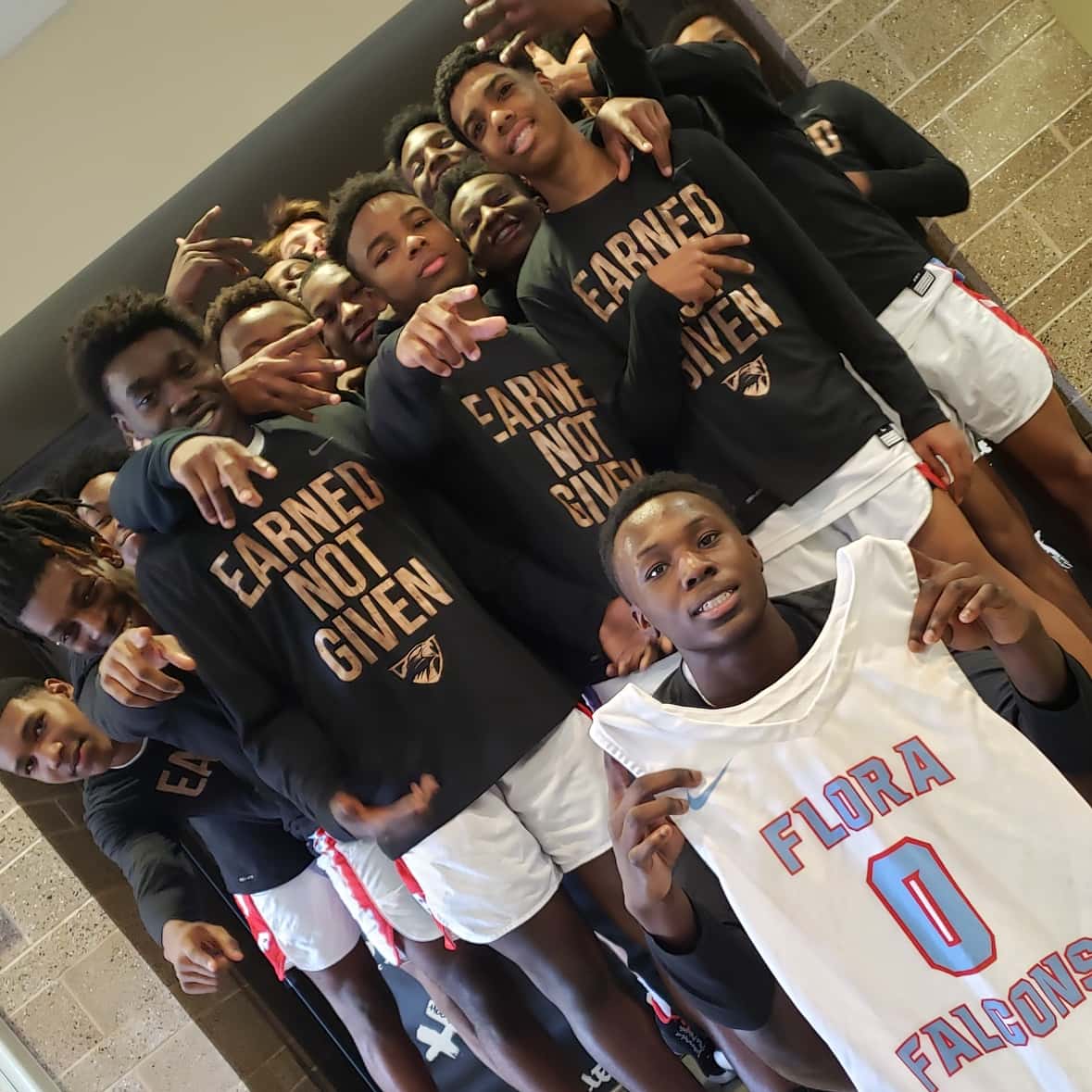 hoopaville's tweet photo. Game #1 @CresMLKBash @FloraAthletics vs @LCHSHoops #WHEREYOUFROM #HOOPAVILLE #MLKBASH2020 https://t.co/1WdU7oTBhf