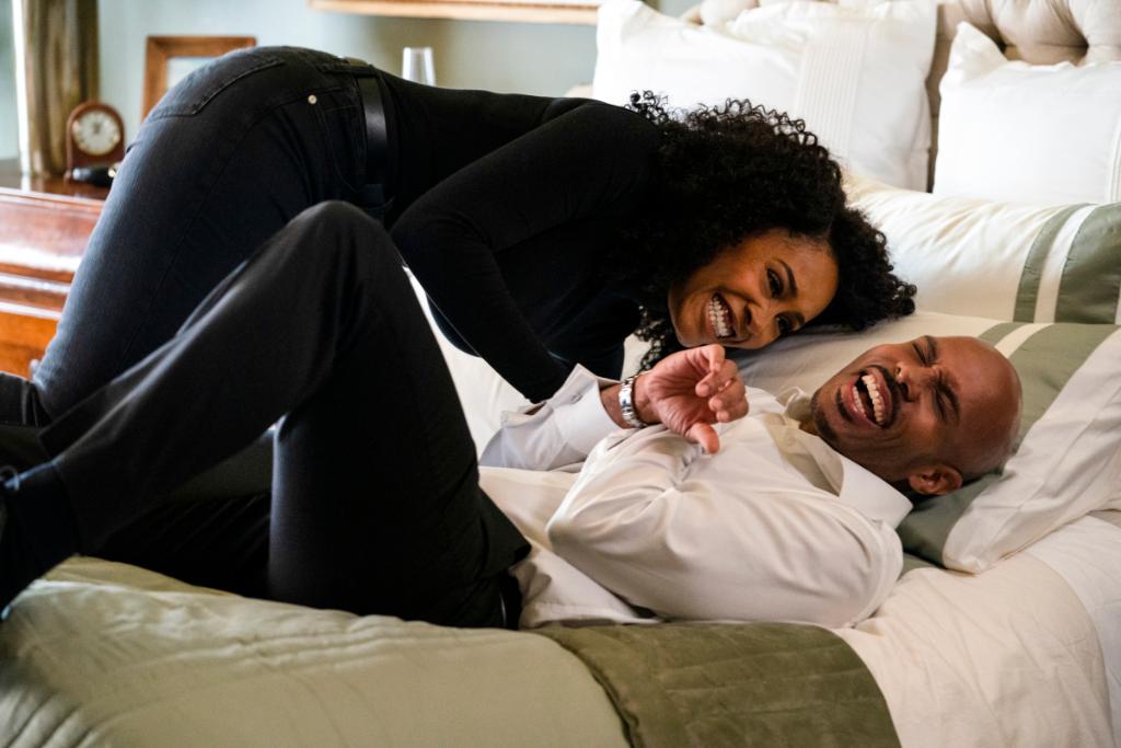 Tonight, Lola and her hubby are reunited (for 16 hours) at last. Stream #AllRise live at 9/8c on @CBS and @CBSAllAccess: http://spr.ly/60191dMTV