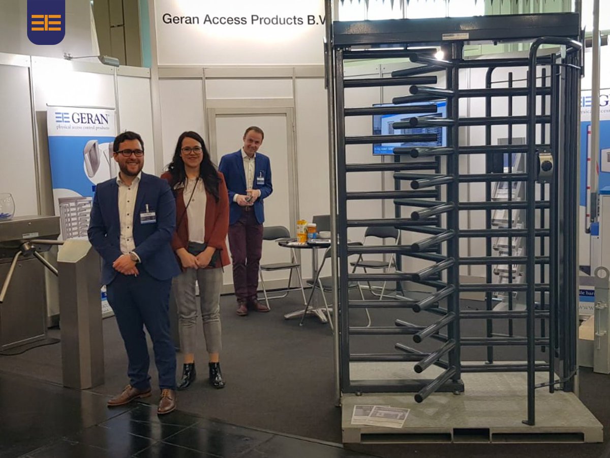 GeranRijssen's tweet photo. De afgelopen dagen op de 𝗣𝗲𝗿𝗶𝗺𝗲𝘁𝗲𝗿 𝗣𝗿𝗼𝘁𝗲𝗰𝘁𝗶𝗼𝗻 beurs waren een groot succes! Bekende gezichten gezien, waaronder onze leveranciers Comunello, Fadini, Locinox, Eurofer en FAC, maar ook veel nieuwe contacten mogen maken.😃 https://t.co/uAKLvayKzh