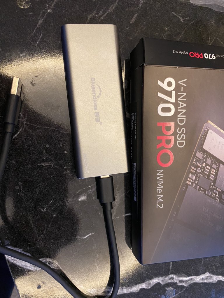 mfevzikorkutata's tweet photo. Transformed my old NVMe M2 SSD disk to an external handmade SSD disk 😎 am totally satisfied with the result #nvme #nvmem2 https://t.co/1kgFL4DSXo