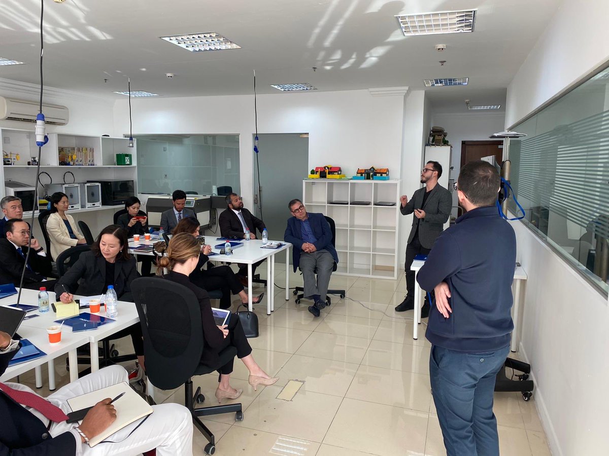 Tuve la fortuna de conocer <a href="/WISE_Tweets/">WISE</a> , una plataforma internacional que trabaja en el  pensamiento creativo, que se ha establecido como un referente mundial en nuevos enfoques de la educación. A través de la Cumbre Bienal y una serie de programas en curso.