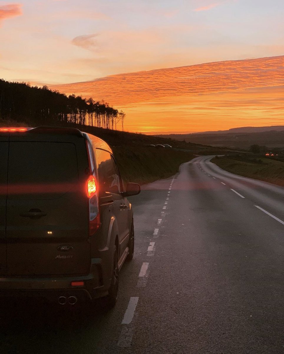 m12mkn's tweet photo. The Isle of Man looking amazing last night!! #msrt #ford #isleofman https://t.co/ojGsB1aeGk
