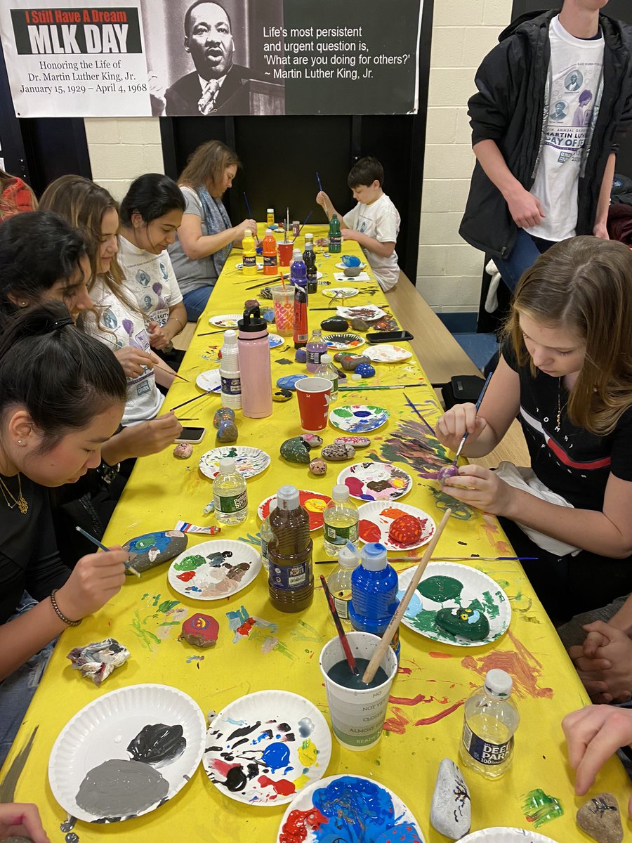 RVadminSJoseph's tweet photo. The pride, community,  and a day of service are alive in Mt. Holly today. Students, staff, administrators, law enforcement, and community members together as one  in honor of MLK day.  @PrincipalRVRHS @RVRHSSuper #RVPride #MLKDay2020 https://t.co/IiZxRDPd2P