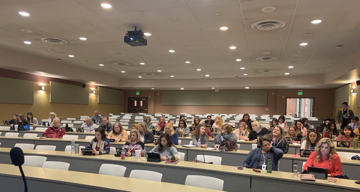MrsFelix_SJE's tweet photo. Ready for session 2! Building our brain power using collaboration & writing strategies using Brainpop, Nearpod, and Seesaw! #dptech2020 https://t.co/pN796abqwz