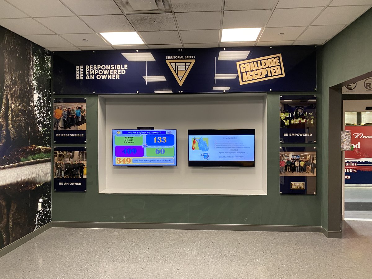 Image360NN's tweet photo. Fresh new graphics for Anheuser-Busch in Williamsburg. Acrylic Standoff signage is a great way to impress! https://t.co/uSDIIAiJXo