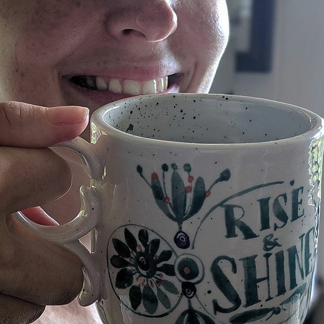 HalaTreeCoffee's tweet photo. It's Monday! Let's get the week started right with a great cup of coffee...freshly brewed, smells so good!
#kona #konacoffee #bigisland #familyowned #organic #kona #konacoffee #coffeetalk #morningbrew #bigislandlove #dripcoffee #wholefoodmarket #coffeesn… https://t.co/yyVh77iuPj https://t.co/MAQWXma9Fe