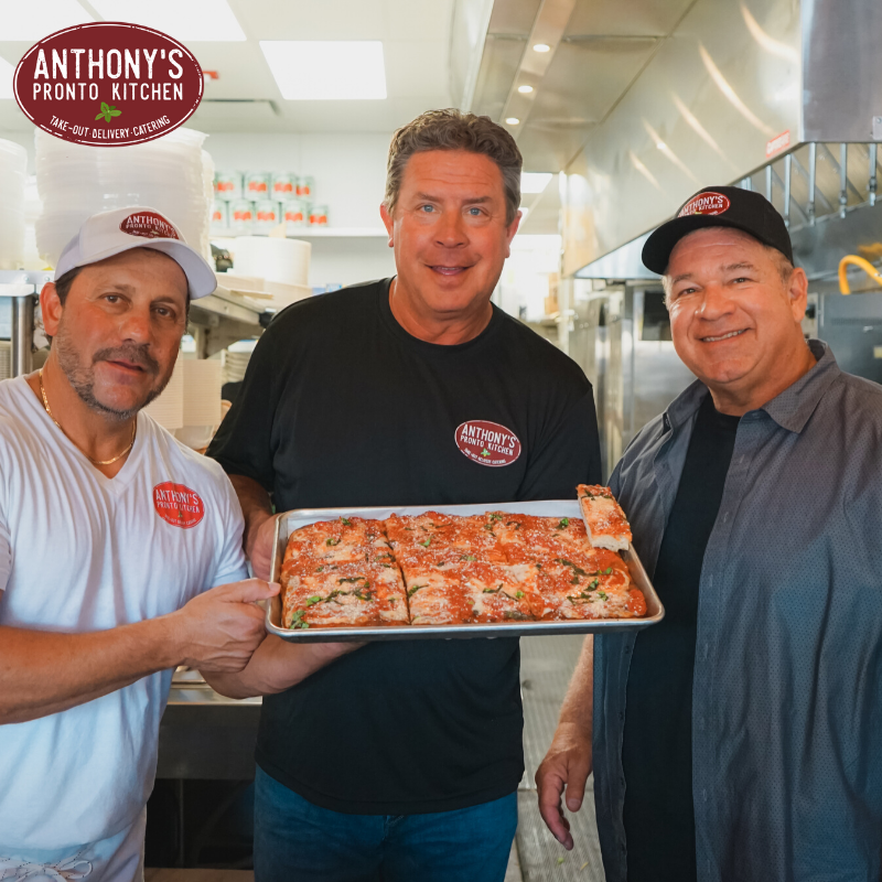 AnthonysPronto's tweet photo. Anthony's Pronto Kitchen catering is the perfect food for your Big Game watch party! Don't believe us? Ask Dan Marino. Give us a call or place your catering order online today - https://t.co/PFAeRv6lMD https://t.co/8gKcIuF5xL