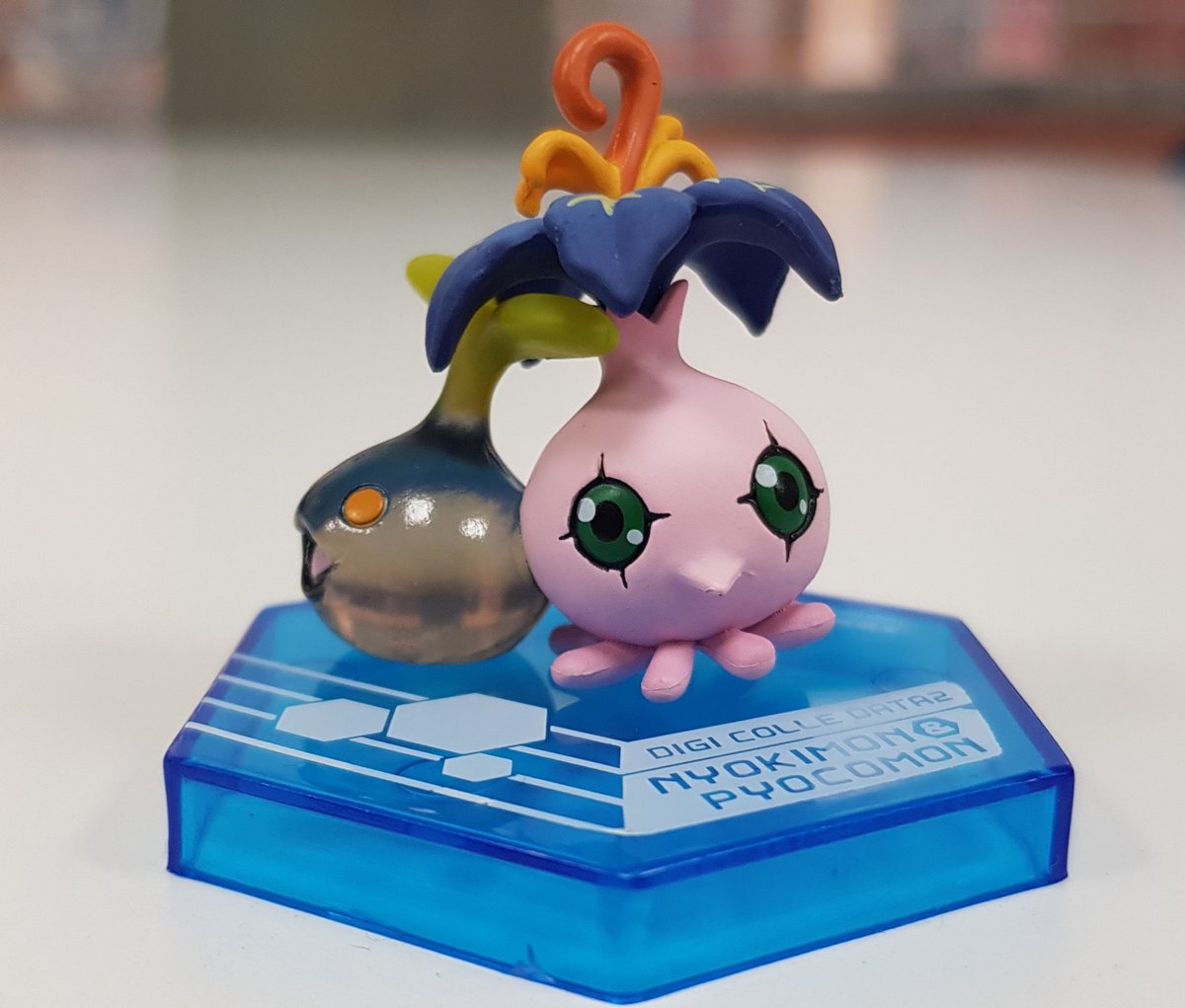 madakibacomics's tweet photo. A todos los que en su día vimos Digimon y nos gusta, nos da un pellizco en el corazón cuando vemos a estas figuritas. Cazadores de nostalgia, es el momento de haceros con una....
#DigimonAdventure #piyomon #pyocomon #tunomon #tai #Matt https://t.co/3DQQAYymMo