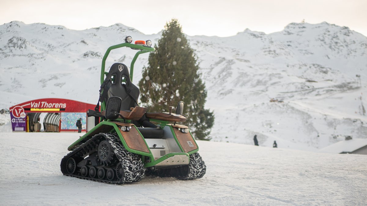 Val_Tho's tweet image. #IDÉE_REPORTAGE |Nouveau cet hiver sur #ValThorens : Z GREEN EAT. 
Le premier service de livraison de plats à domicile en chenillette électrique via une application dédiée. Les vacanciers peuvent désormais commander les plats des restaurants de la station en un clic.