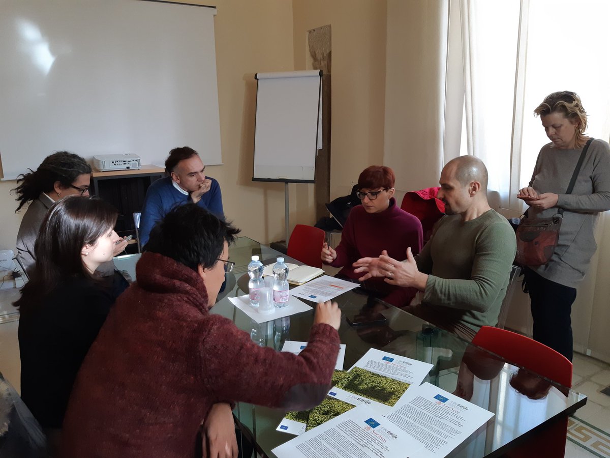 Assofond's tweet photo. Prosegue il percorso di #Assofond nel progetto #EFFIGE per calcolare l'impronta ambientale dei prodotti di #fonderia con il metodo #PEF. Oggi a #Pisa con il presidente @robertoariotti per incontrare i rappresentanti dell'unità #LIFE della @EU_Commission chd finanzia il progetto https://t.co/C28rKUKDLJ