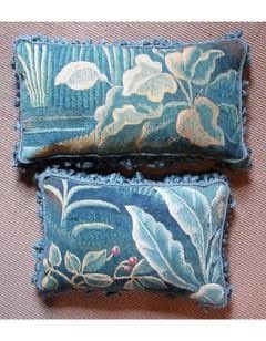 It’s #tapestry heaven at petasmyth.com M2 mezzanine ⁦<a href="/LARTAfair/">LARTA</a>⁩ ⁦<a href="/decorativefair/">The Decorative Fair</a>⁩ opening Tuesday 21st. Specialists in #textiles from #Europe These hard to resist tapestry cushions are #C17th #Flemish #tapestries #antique #art #decor #homemaking