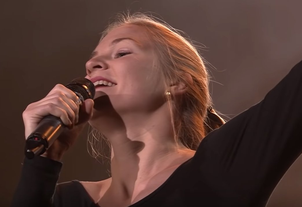 Amsterdamse Annna wil naar Songfestival voor Letland
ad.nl/show/amsterdam…